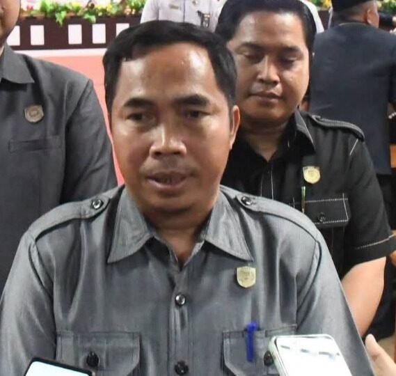 Ketua DPRD Pulpis Ingatkan OPD Buka Akses Informasi, Respons Media Jadi Sorotan