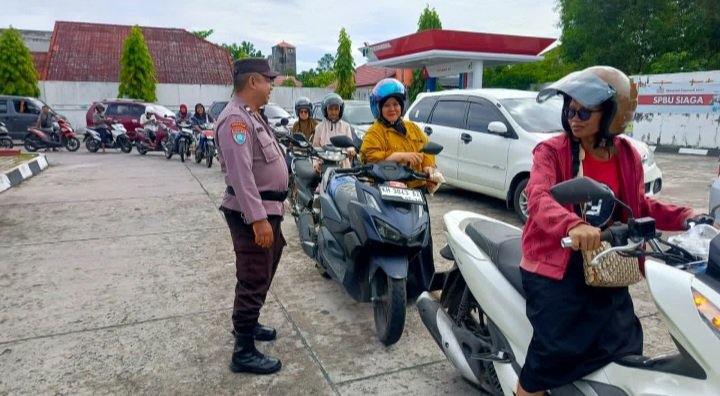 Aktivitas SPBU Jalan RTA Milono Diawasi Personel Gabungan, Antisipasi Gangguan Kamtibmas