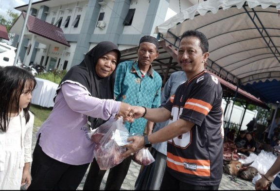 Hari Raya Idul Adha, Kejati Kalteng Salurkan 1000 Paket Daging Kurban