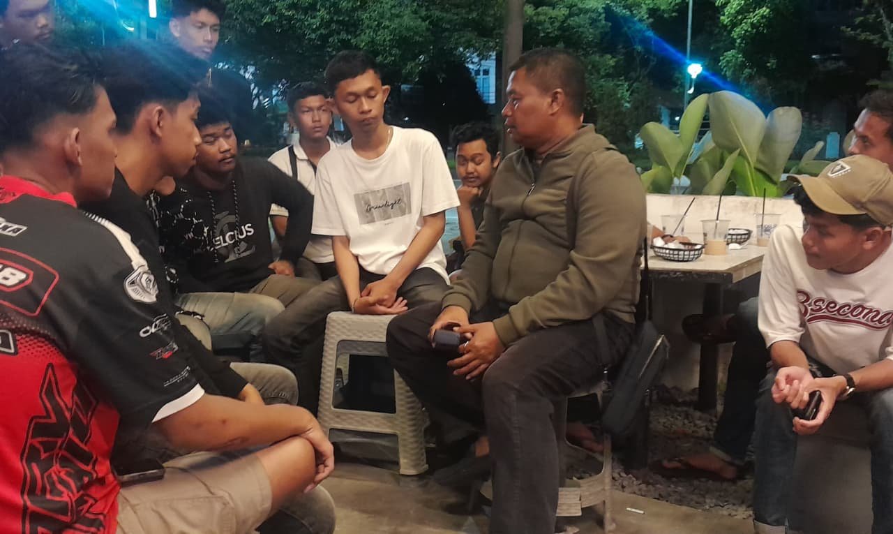 Ngobrol Santai di Kafe, Hermanto Rangkul Anak Muda Jauhi Balap Liar