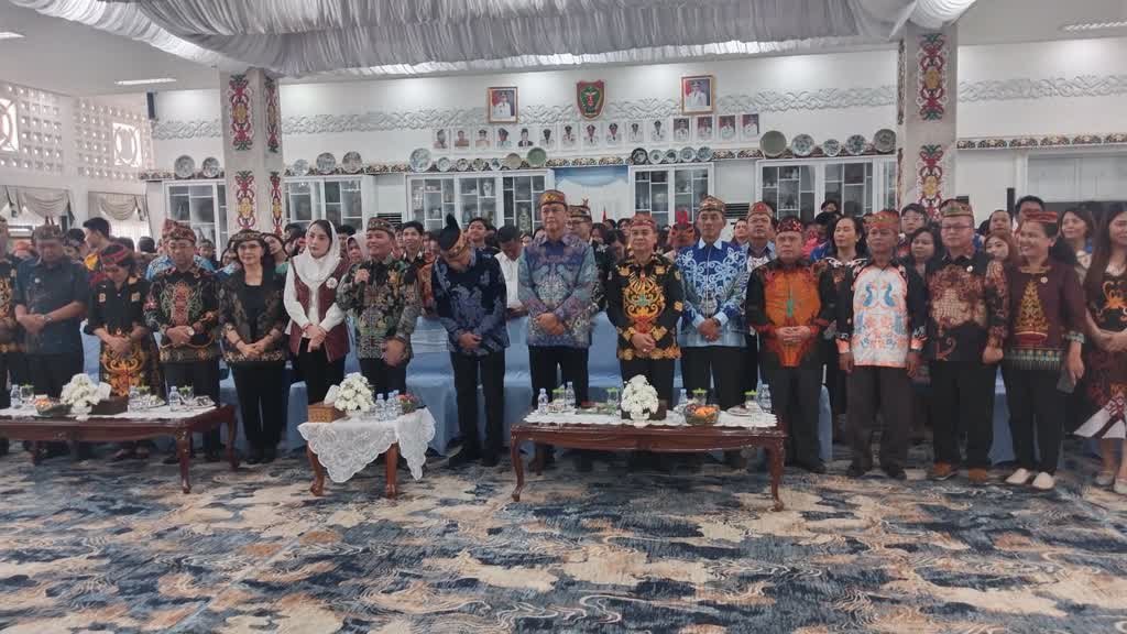 Dilepas Gubernur, Kontingen Pesparawi Kalteng Siap Bidik Prestasi