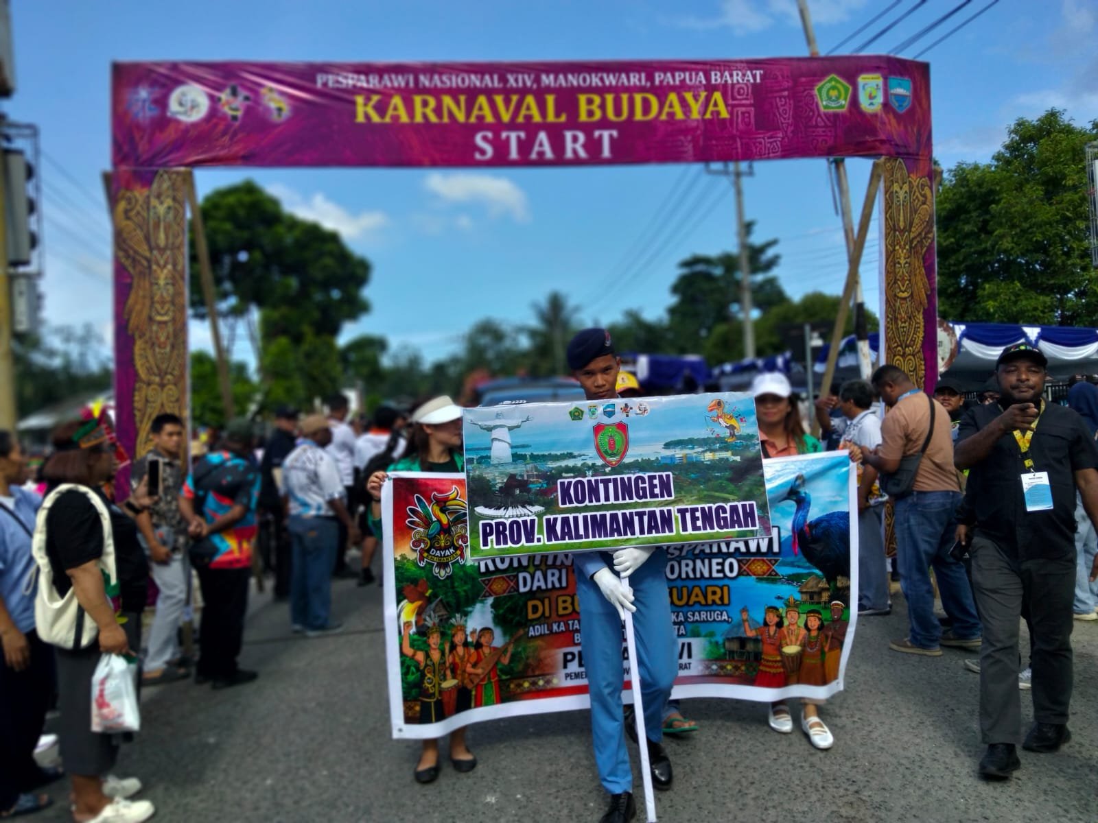 Kontingen Kalteng Bawa Warna Borneo, Karnaval Pesparawi Nasional