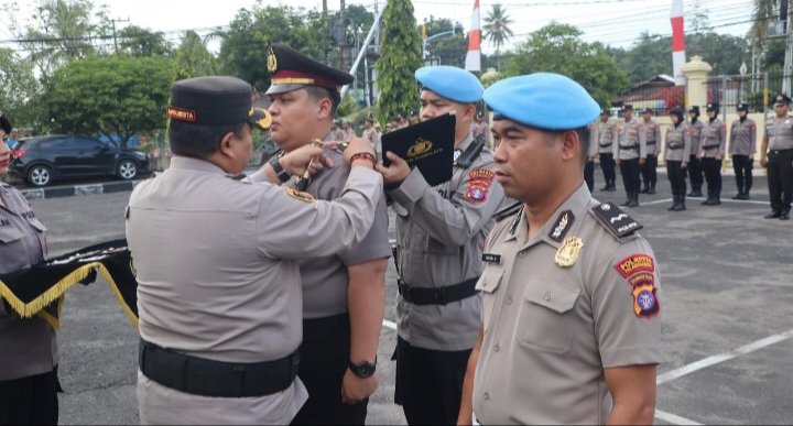 Kapolresta Palangka Raya Pimpin Apel Kenaikan Pangkat 41 Personel