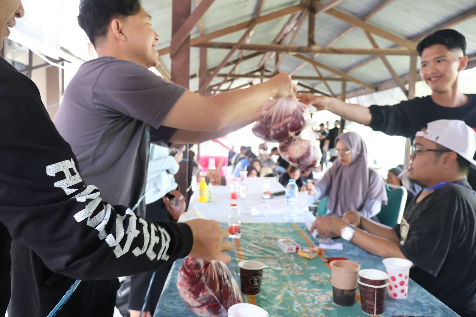 Kanwil BPN Kalteng Bagikan Hewan Kurban, Wujudkan Kepedulian di Momen Iduladha