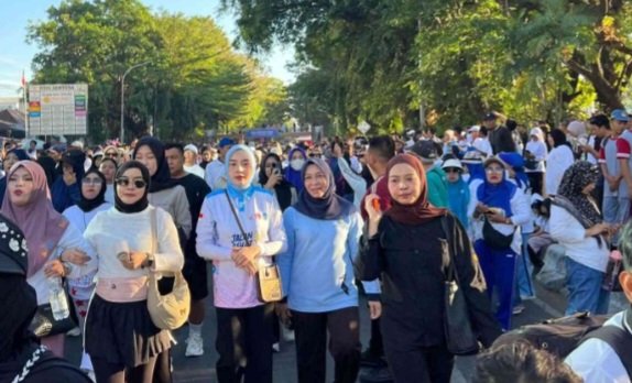 Ketua TP PKK Kalteng Hadiri Jalan Sehat & Festival Kuliner di Makassar