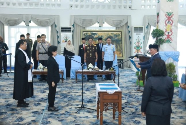 Resmi Jabat Sekda Kalteng, Linae Victoria Aden Diminta Bekerja Terapkan K3 dengan Tulus