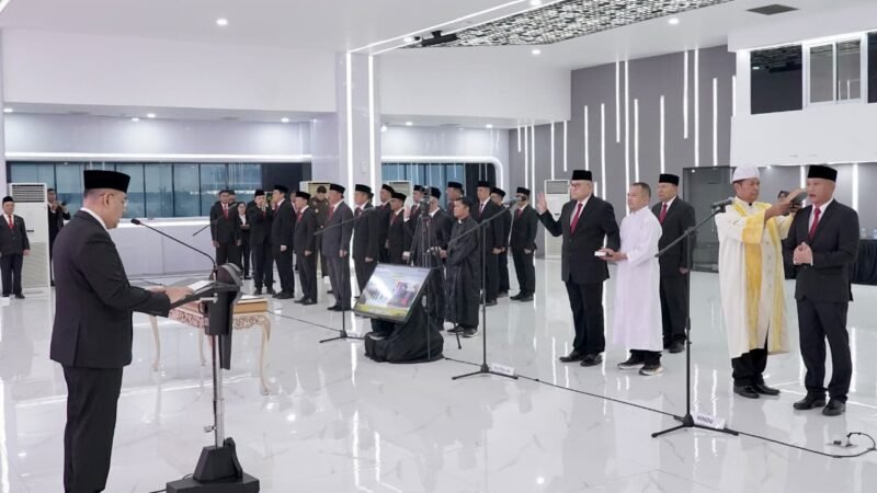 Wamen ATR/BPN Lantik 78 Pejabat, Ossy: Birokrat Harus Adaptif Hadapi Perubahan