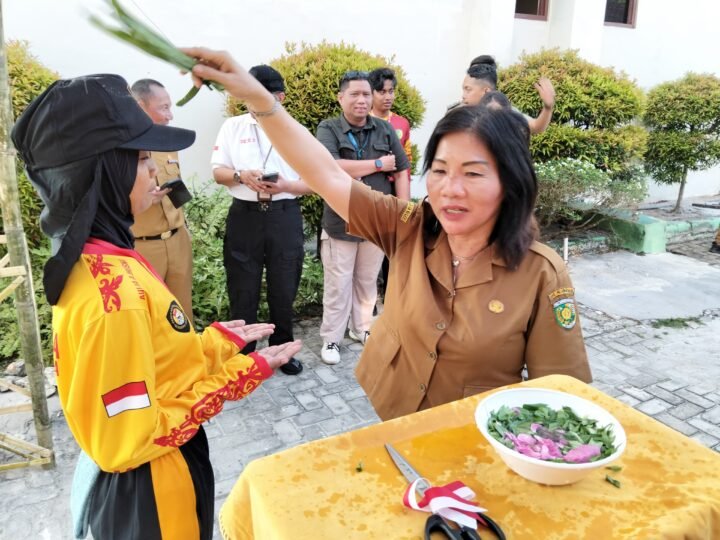 Prosesi Tampung Tawar Warnai Pembukaan Diklat Paskibraka Palangka Raya