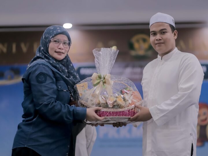 PKKMB 2026 FKIP UPR Cetak Mahasiswa “Berdampak”, Tanamkan Kepedulian Sosial