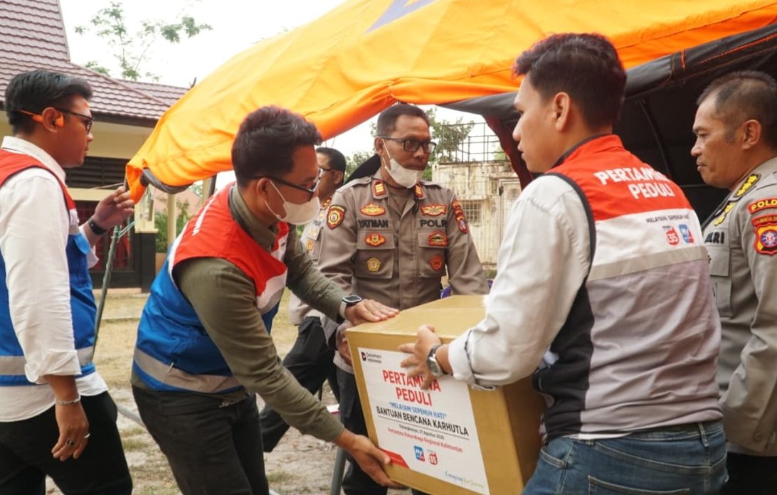 Pertamina Bagikan 14.000 Masker dan Vitamin untuk Warga dan Petugas Karhutla