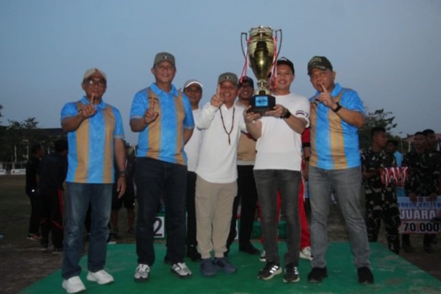 Tutup Gubernur Cup Road to Pangdam Cup 2026, Agustiar Sabran Dorong Pembinaan Pesepak Bola Muda