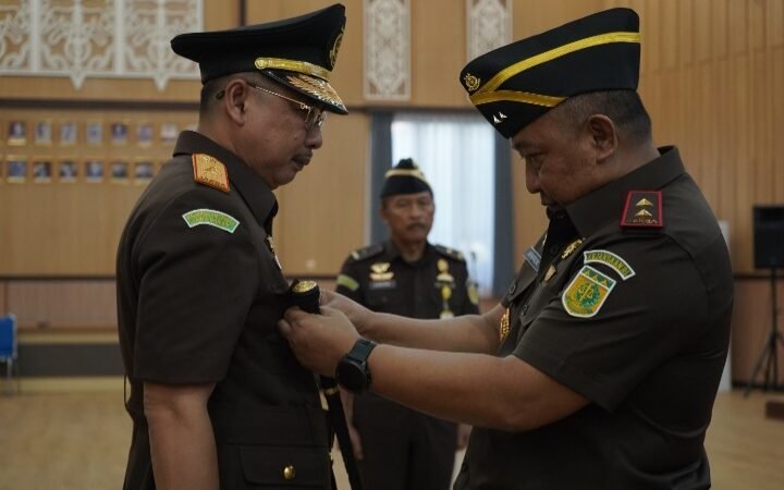 Agustian Sunaryo Dilantik Sebagai Wakajati Kalteng