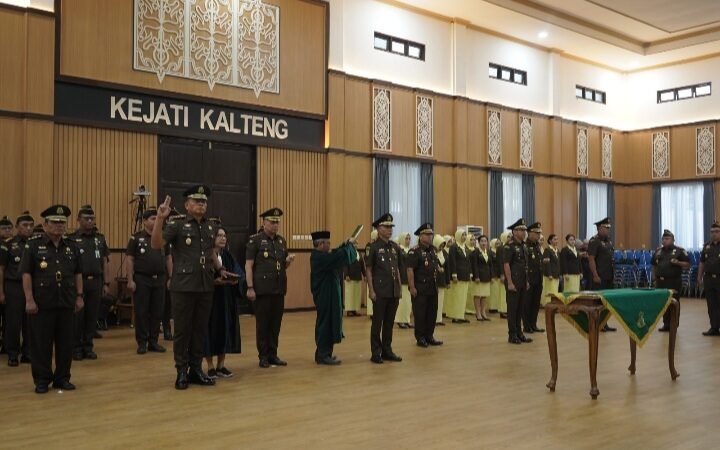 Kajati Pimpin Pelantikan Kajari Seruyan, Pulang Pisau, Bartim dan Kotim