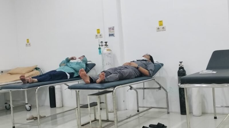 Kabut Asap Masih Pekat, Warga Manfaatkan Ruang Oksigen Puskesmas Menteng
