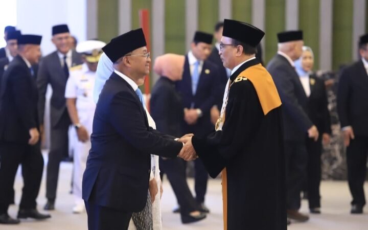 Ketua Mahkamah Agung Pimpin Pengucapan Sumpah Jabatan Kepala Eksekutif Pengawas BMKS