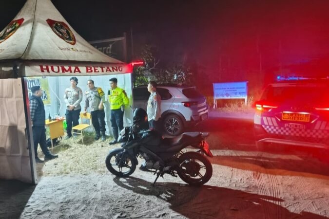 Regu 3 Tim 2 KRYD Polresta Palangka Raya Susuri Jalur Tjilik Riwut