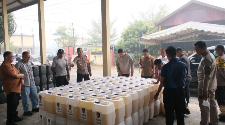 Perkuat Penanganan Karhutla, Polda Kalteng Produksi 1.607 Jerigen X-Fire
