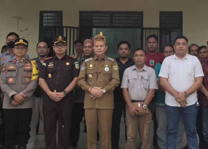 Tegas! Bupati Gunung Mas Jaya Samaya Monong Hentikan Kegiatan PT. BAP