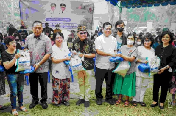 1500 Paket Bantuan Pangan Dibagikan kepada Pendeta & Pelayan Gereja Lintas Denominasi